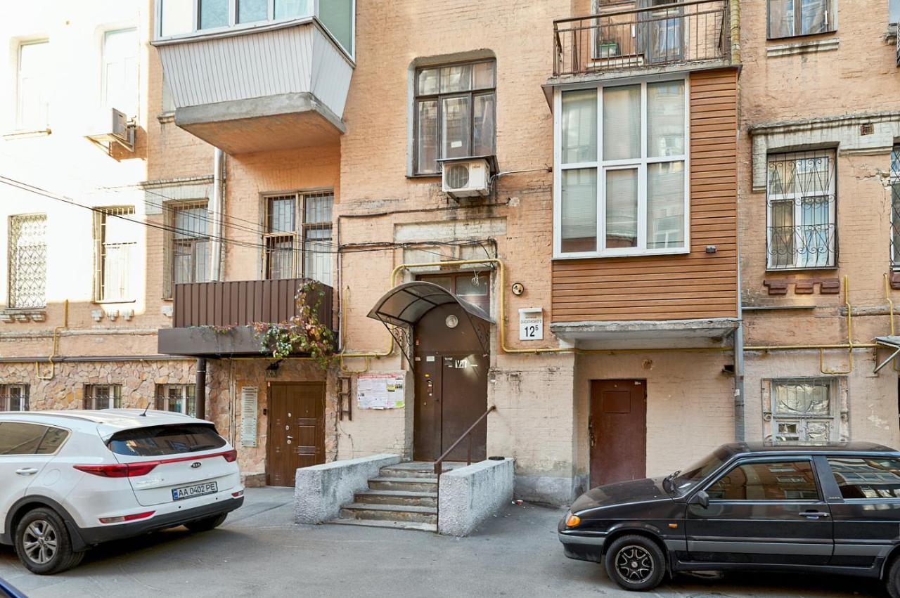 S12-58 MODERN APARTHOTEL WITH TWO 2BEDROOMS IN CENTRAL KIEV - BESSARABSKA SQUERE - GULLIVER MALL - OLYMPIC STADIUM - PALACE OF SPORTS - Saksahanskoho St, 12Б Экстерьер фото