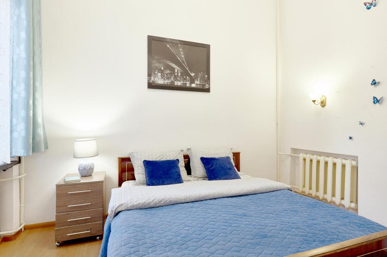 S12-58 MODERN APARTHOTEL WITH TWO 2BEDROOMS IN CENTRAL KIEV - BESSARABSKA SQUERE - GULLIVER MALL - OLYMPIC STADIUM - PALACE OF SPORTS - Saksahanskoho St, 12Б Экстерьер фото